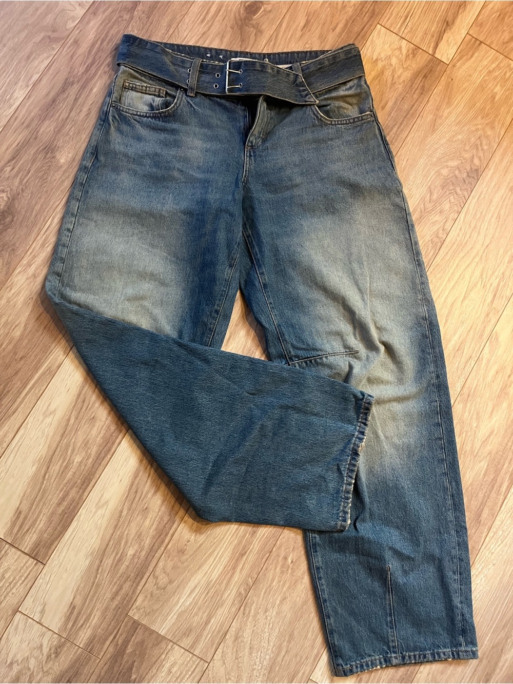 Unique Cotton On baggy jeans with matching belt